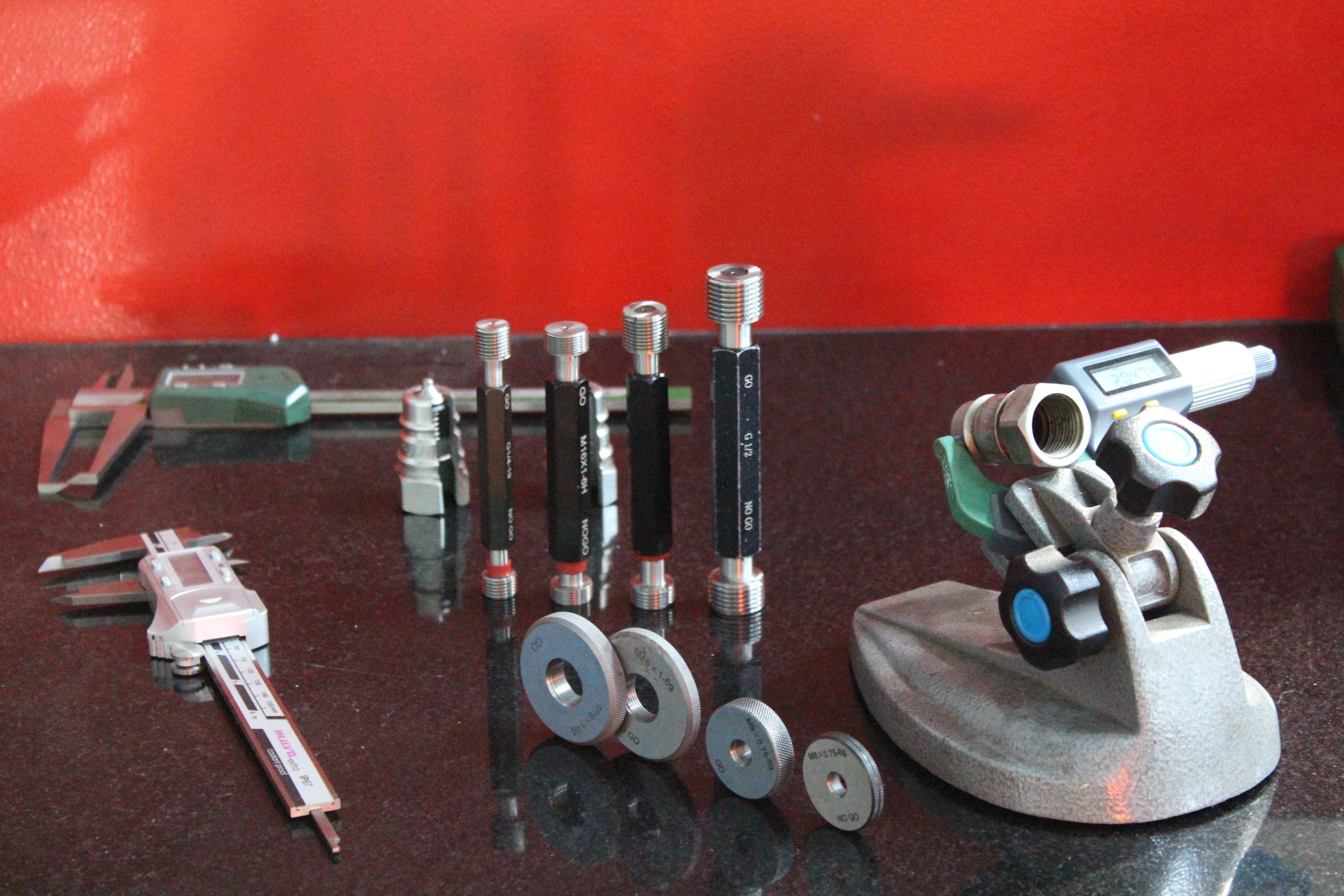 ÜRETİMİN HER AŞAMASINDA KALİTEYE ÖNEM VERİYORUZ